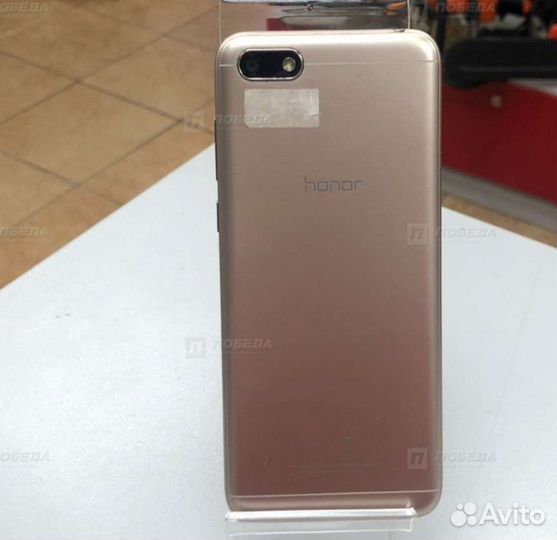 Телефон honor 7а