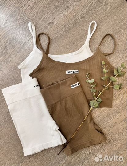 Комплект топ и шорты