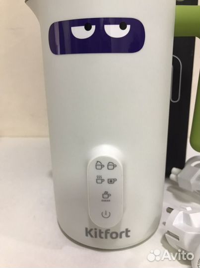 Капучинатор Kitfort KT-774-2 (бело-салатовый)