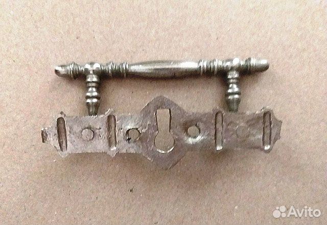 Резная ручка от старинного комода и другое