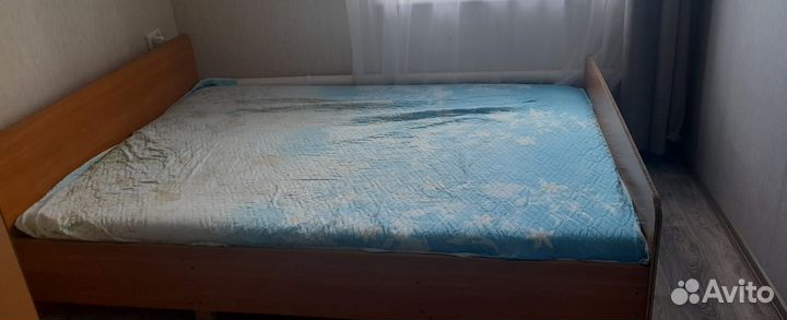 Продаётся тахта