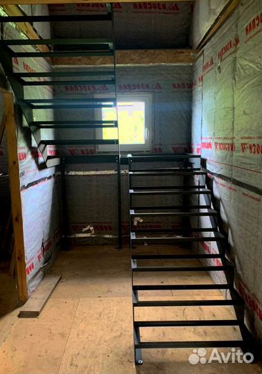 Лестницы на металлокаркасе под ключ