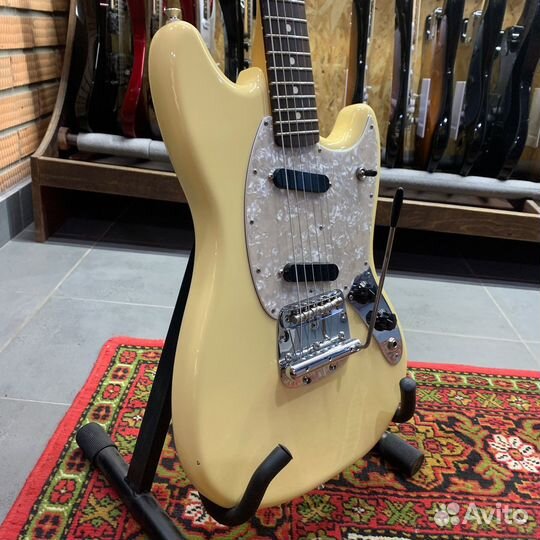 Электрогитара Fender American Performer Mustang SS