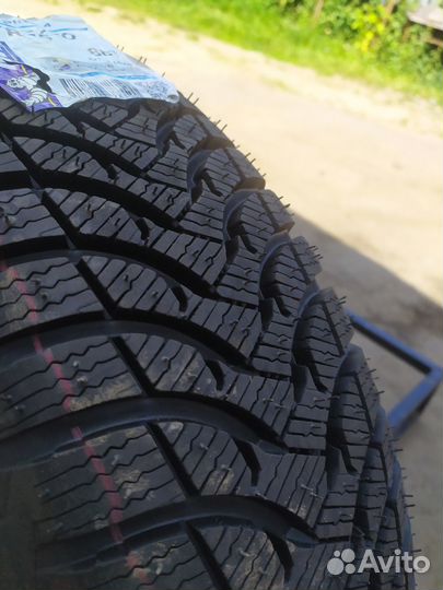 Michelin Alpin 4 185/60 R15 88T