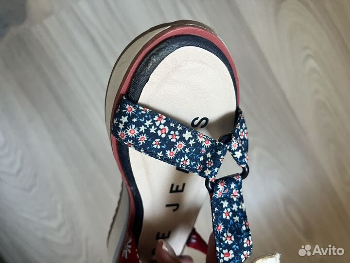 Сандали pepe jeans london