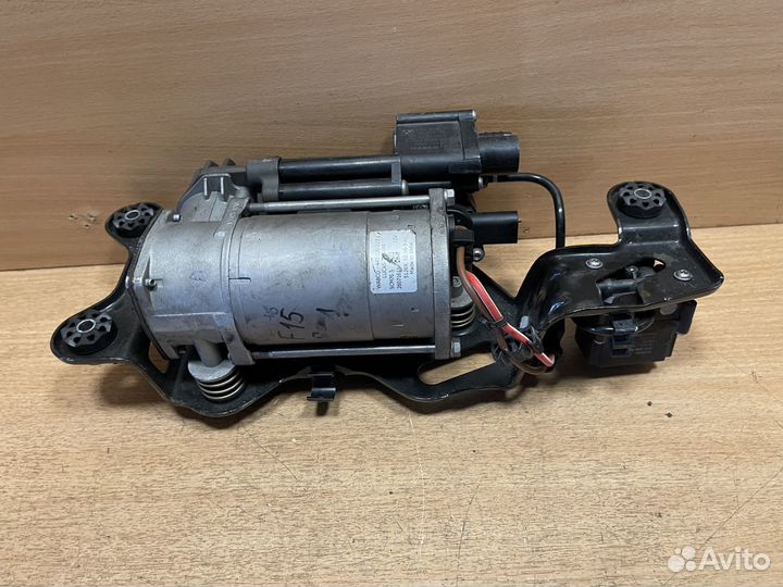 Компрессор пневмоподвески X5 X6 F15 F16 BMW