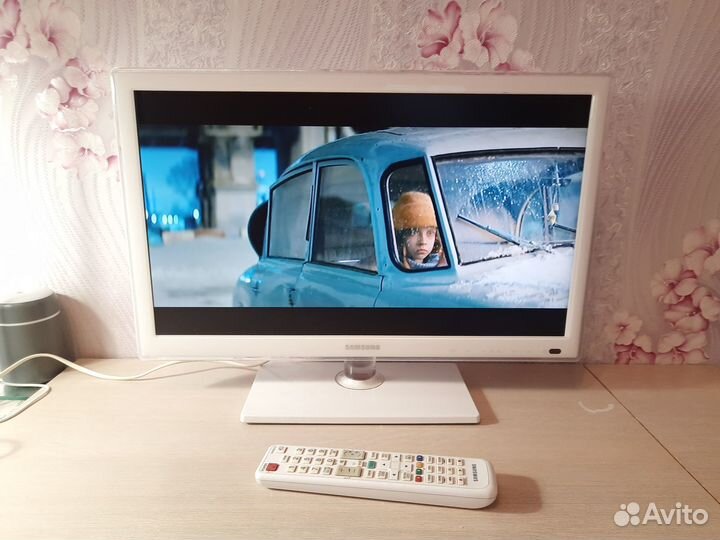 Телевизор Samsung UE22D5010NW