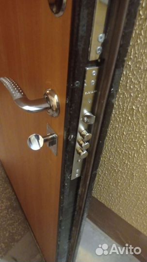 Вскрытие замков, замена установка ремонт