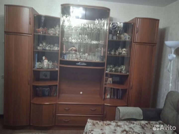 Стенка в гостиную бу