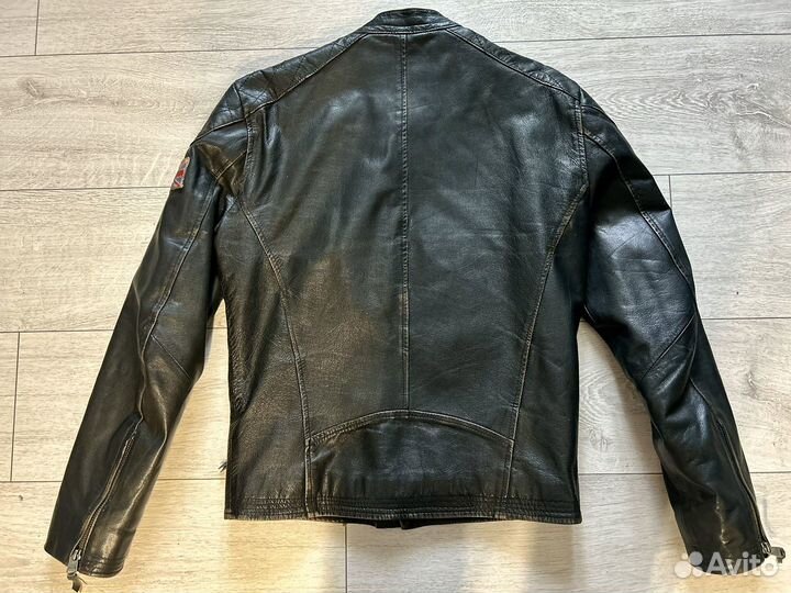 Крутая кожаная куртка