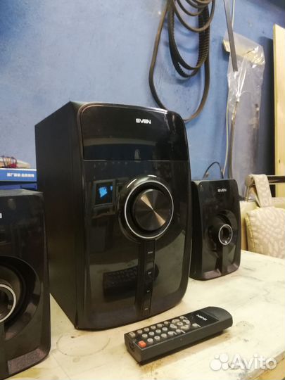 Акустические колонки с сабом