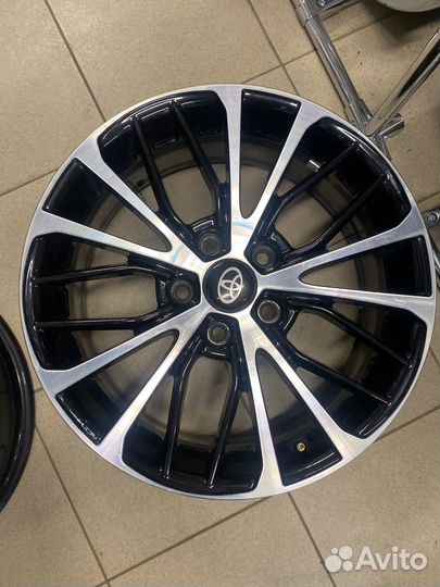 Литые диски r17 от короллы