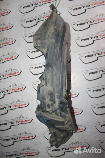 Подкрылок toyota scion IST XA NCP60 NCP61 NCP65 пе