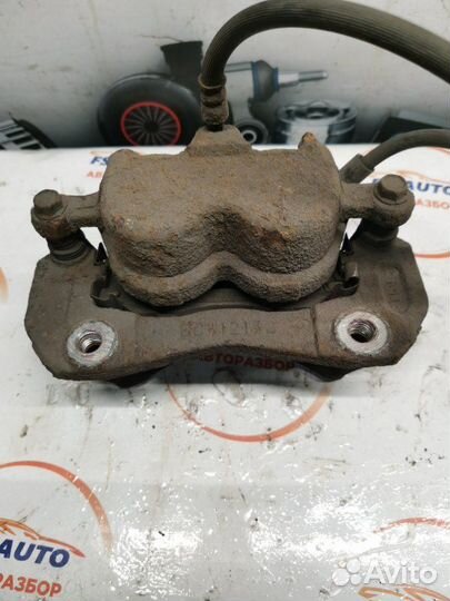Суппорт тормозной передний правый Opel Antara 2.2