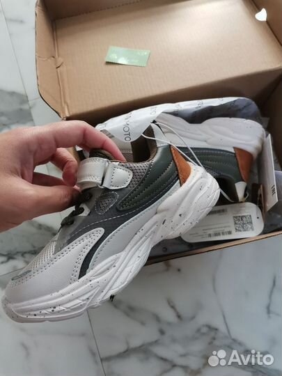 Новые кроссовки детские 28 р