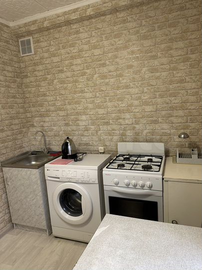 2-к. квартира, 45 м², 1/5 эт.