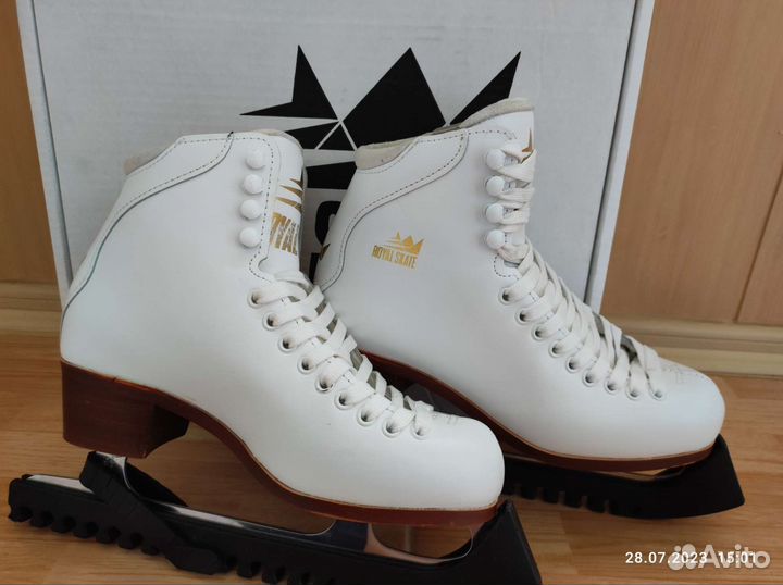 Коньки фигурные Royal skatе 38р