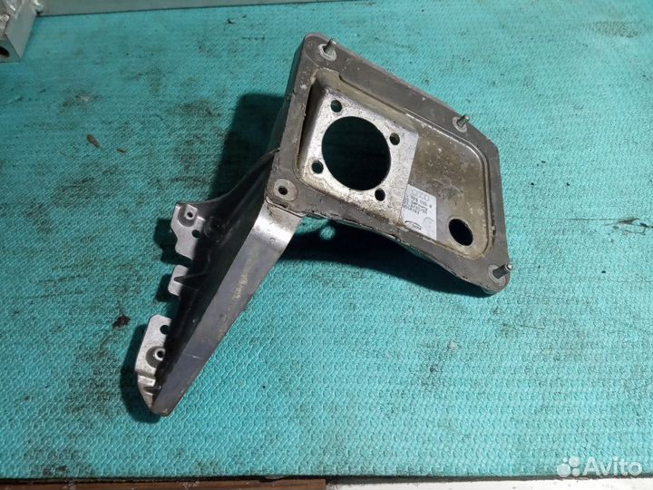 Кронштейн крепления педали Audi a8 d3