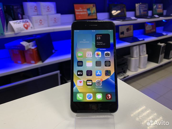 iPhone 8 Plus, 64 ГБ