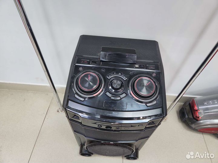 Колонка LG OM7550K