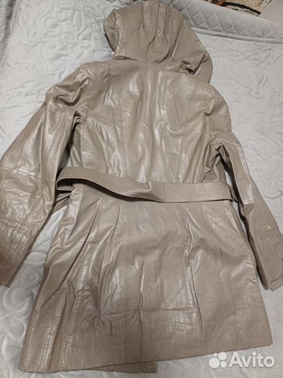 Кожаный плащ женский