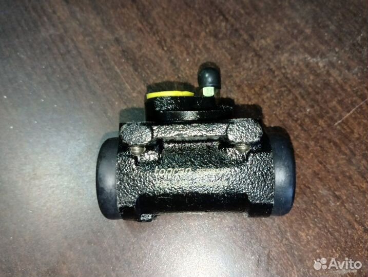 Рабочий тормозной цилиндр задний левый Peugeot 206