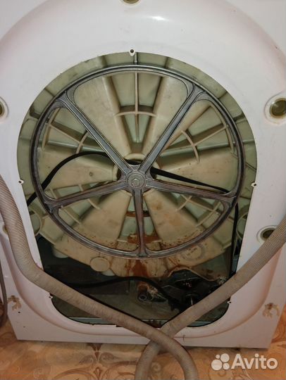 Стиральная машина Beko рабочая подтекает и шумит