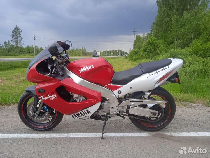 Yamaha YZF 1000 R