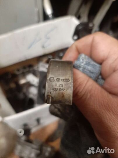 Коленвал audi 100 C4. 2.3