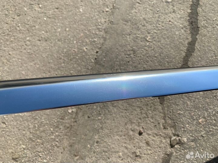 Молдинг, уплотнитель стекла двери передней LH W205