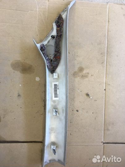 Обшивка передней стойки (левая) Audi A3 8P (3560)