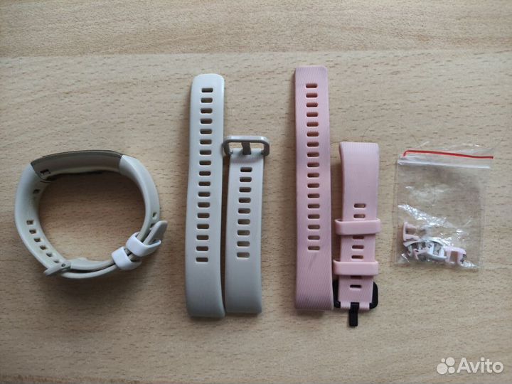 Фитнес браслет Huawei Band 3 Pro