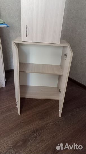 Полки навесные 2