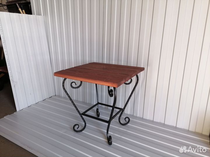 Садовые столы