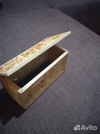 Шкатулка для украшений из дерева