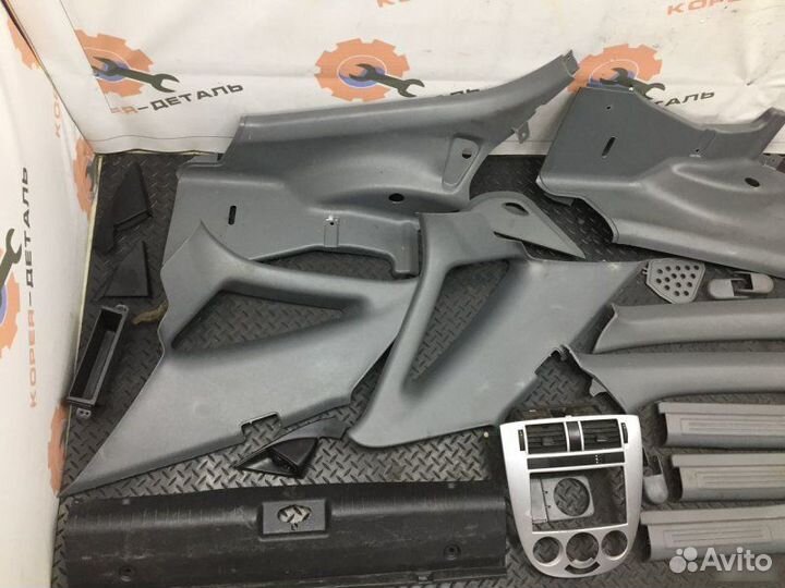 Пластик салона Chevrolet Lacetti