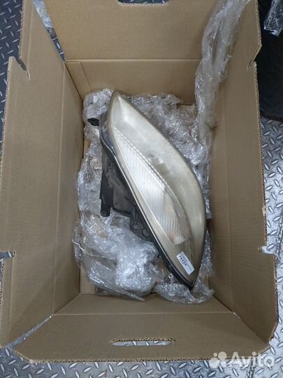 Фара (передняя) правая Skoda Roomster, 2006