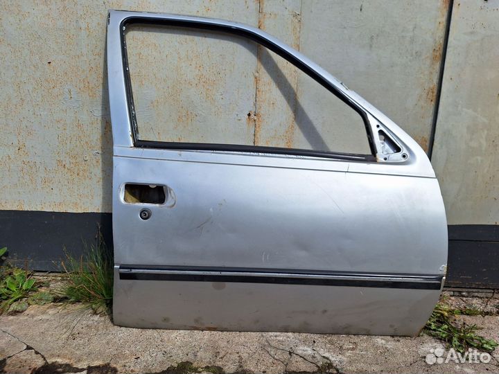 Передняя правая дверь Daewoo Nexia