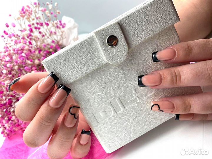 Маникюр, наращивание ногтей