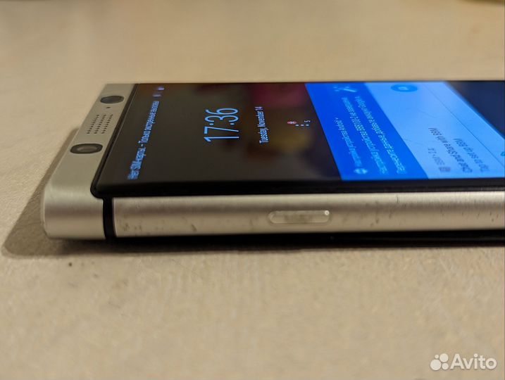 BlackBerry KEYone, 3/32 ГБ