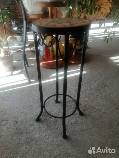 Подставка для цветов напольная металлическая