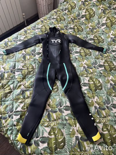 Гидрокостюм женский для плавания