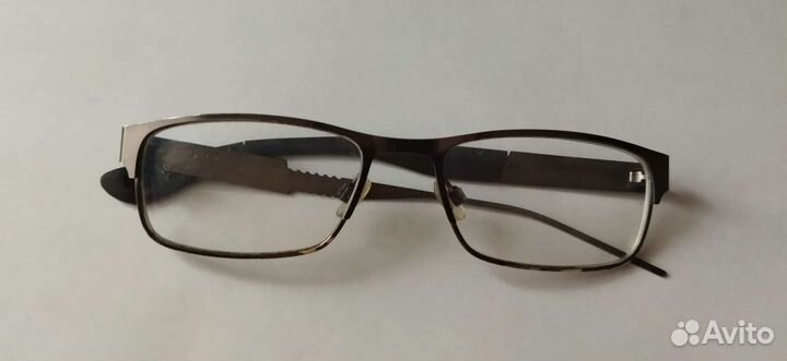 Очки Tommy Hilfiger