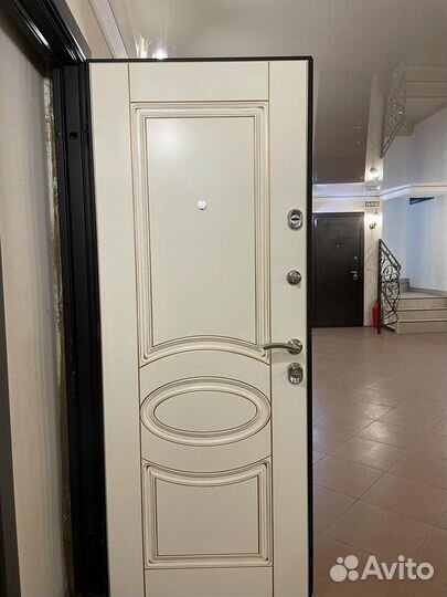 Дверь входная металлическая