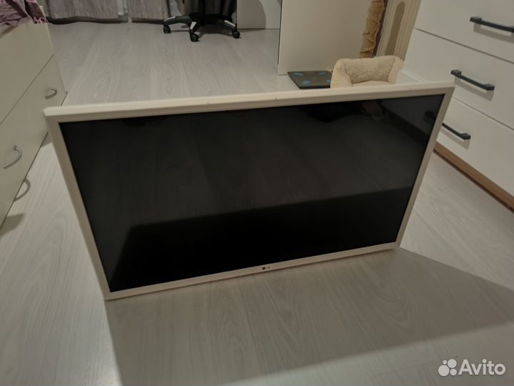 Телевизор бу LG