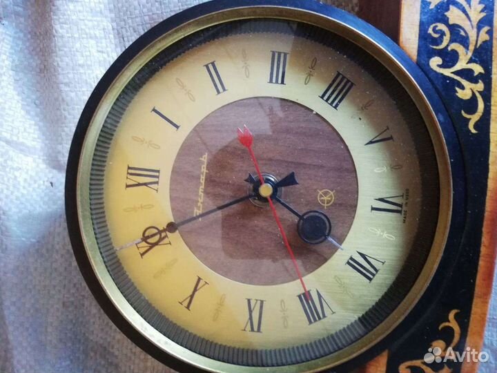 Настольные часы