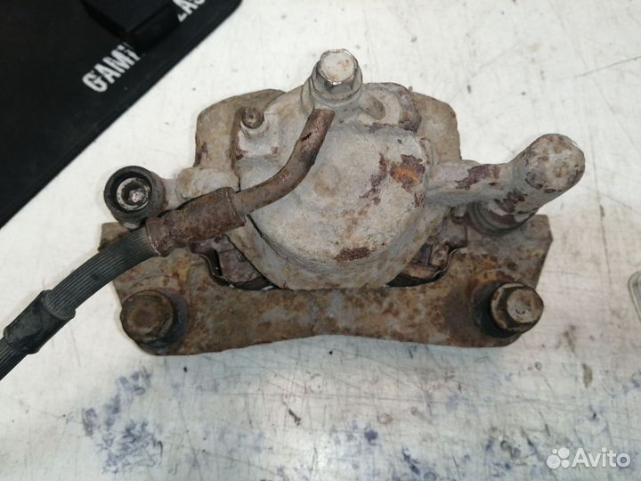 Суппорт передний Mazda 6 gg