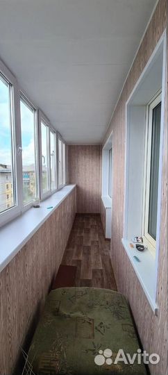 Отделка балкона ламинатом