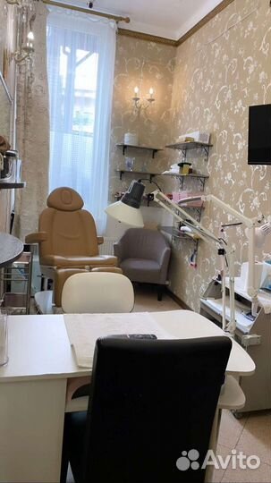 Сдам в аренду маникюрный кабинет