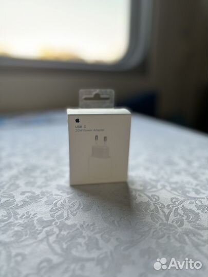 Зарядное устройство для iPhone